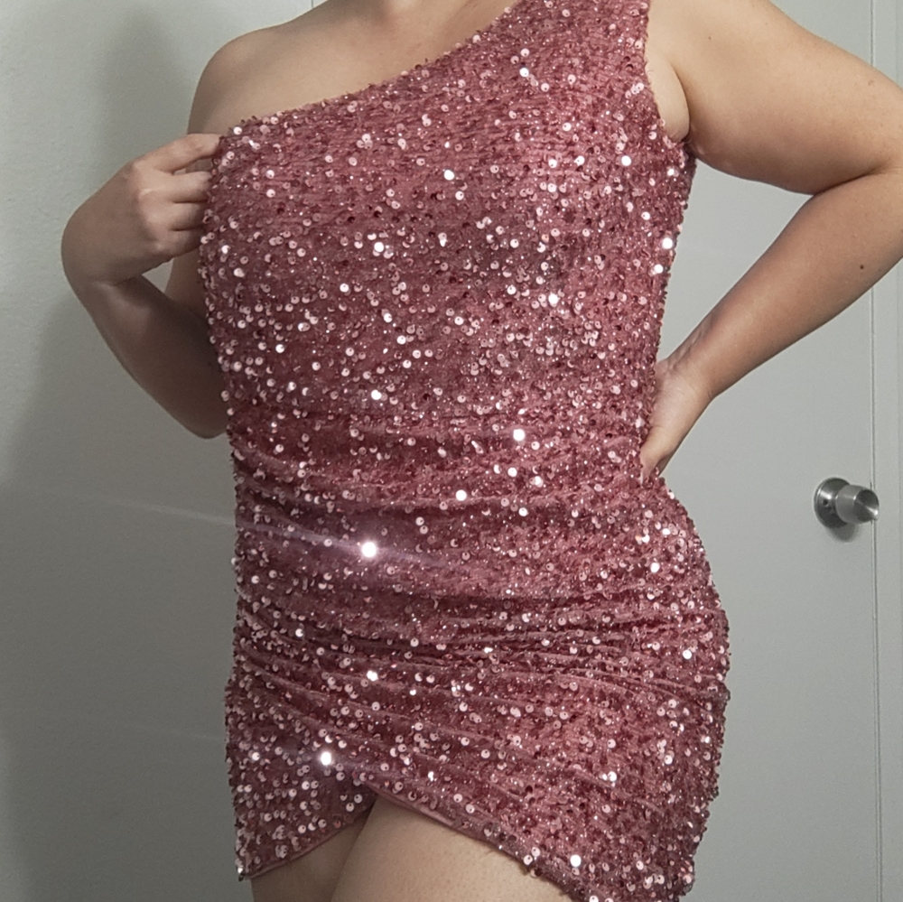 Pink Sequin One-Shoulder Dress - Picture 3 of 5